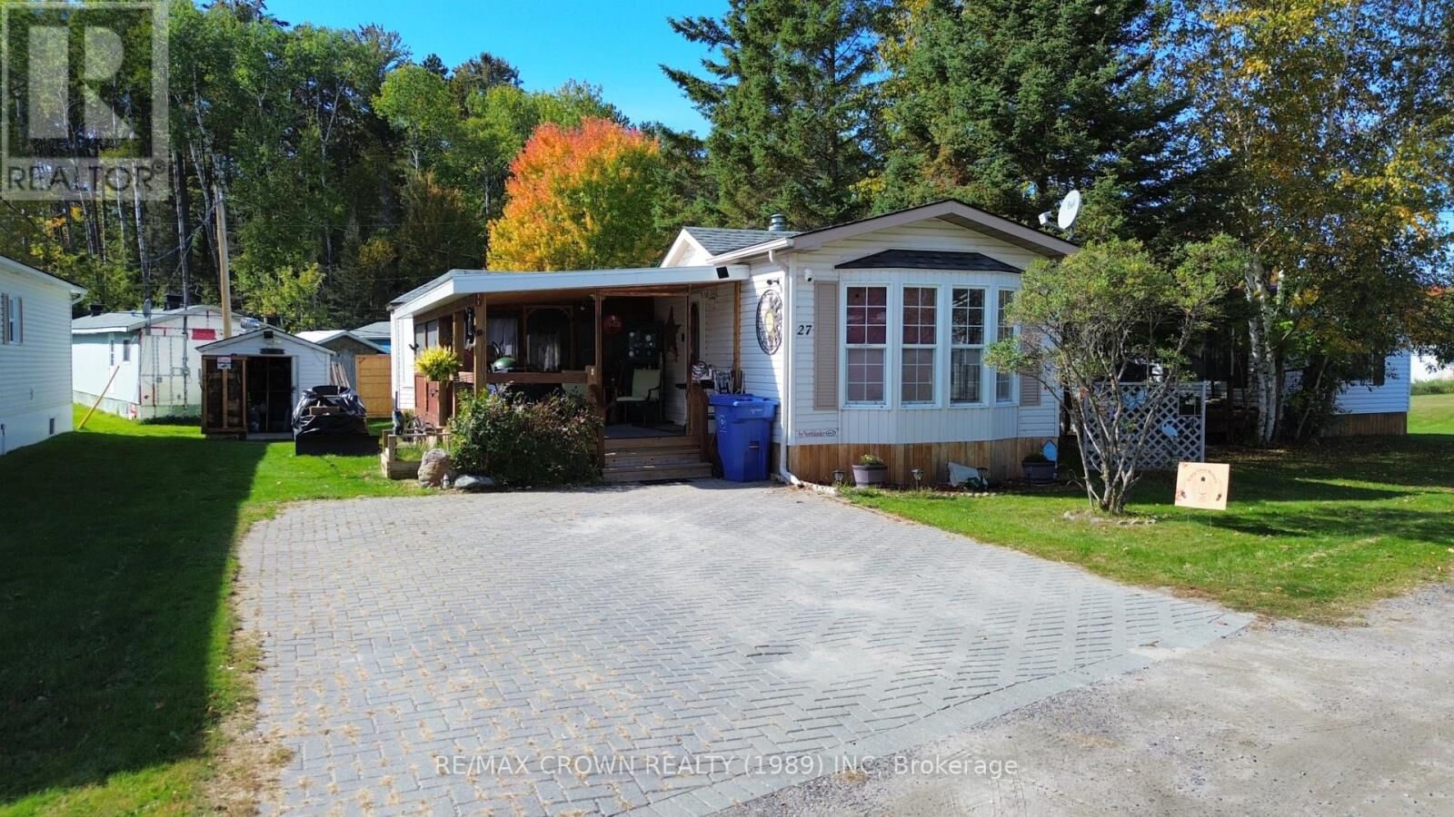 Property Photo:  395 Riverbend Road 27  ON P1B 8Z4 