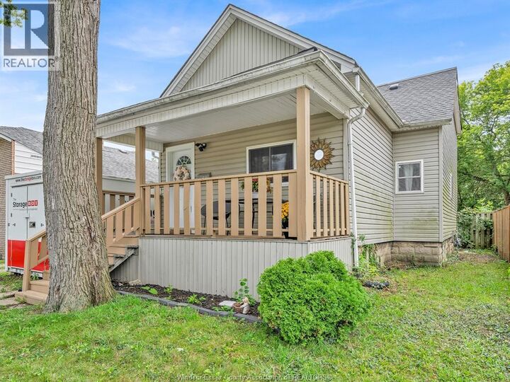 Property Photo:  431 Wellington  ON N9A 5J3 