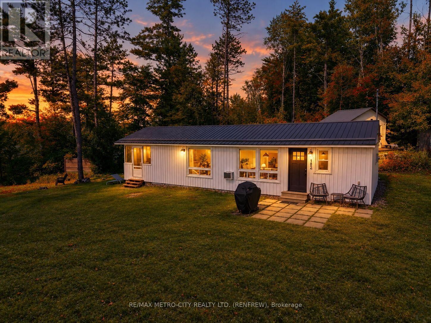Property Photo:  982 Stones Lake Road  ON K0J 1H0 