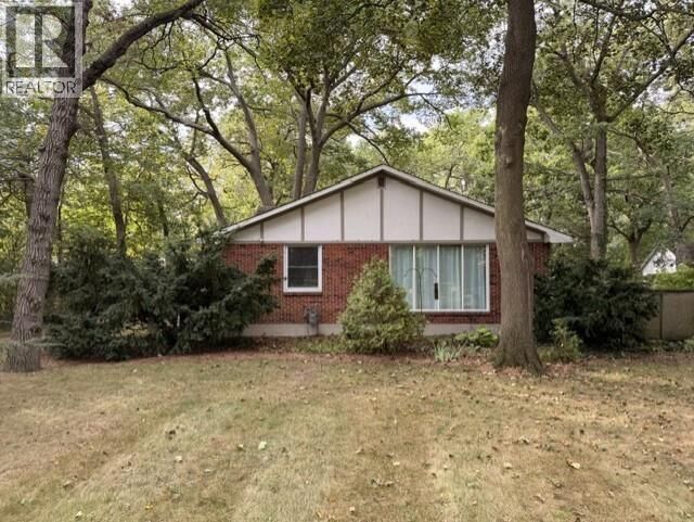 Property Photo: 1931 Lakeshore Road ON N7X 1E1