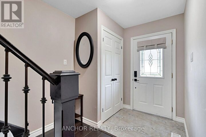 Property Photo:  684 Griffith Street  ON N6K 2W4 