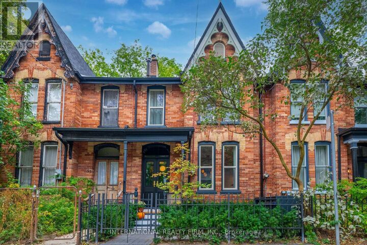 Property Photo:  53 Spruce Street  ON M5A 2H8 