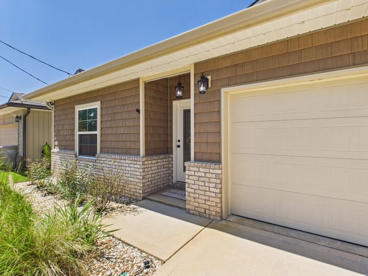 Property Photo:  2143 Nina Street  FL 32566 