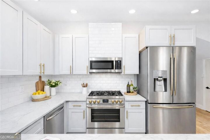 Property Photo: 976 Linam Avenue SE GA 30315