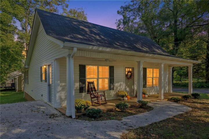 Property Photo: 7 Mosley Lane GA 30113