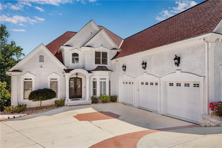 Property Photo:  6400 Lakeview Drive  GA 30518 