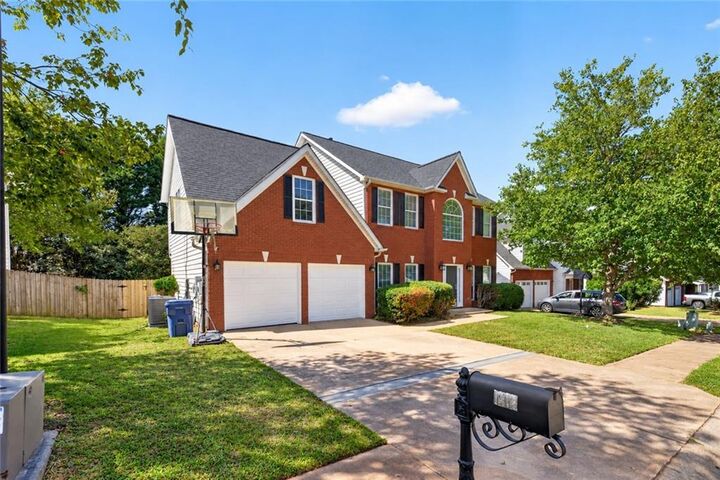 Property Photo:  1312 Woodland View Road  GA 30043 