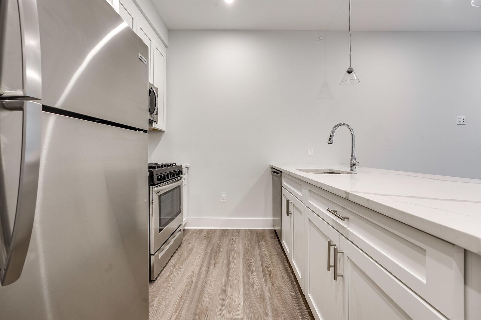 Property Photo: 658 Grand St 404 NJ 07304