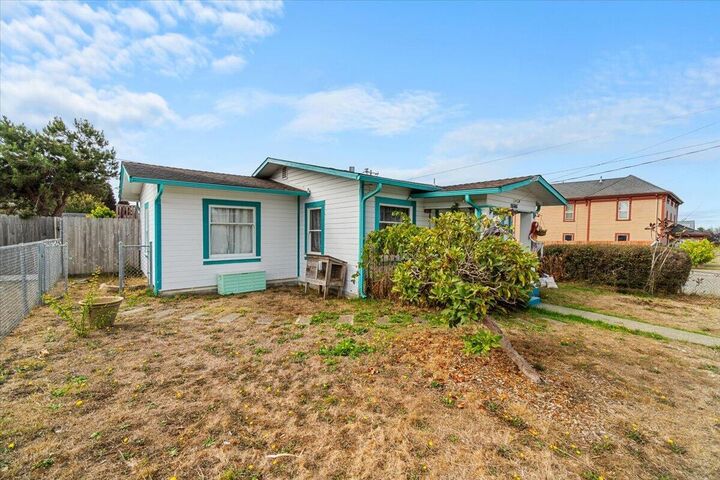 Property Photo:  2606 Albee Street  CA 95501 