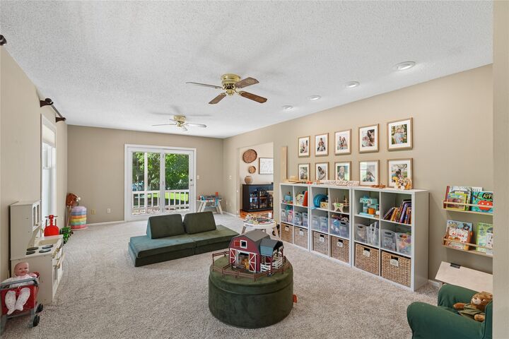 Property Photo:  1425 W 4th Street  IA 50219 