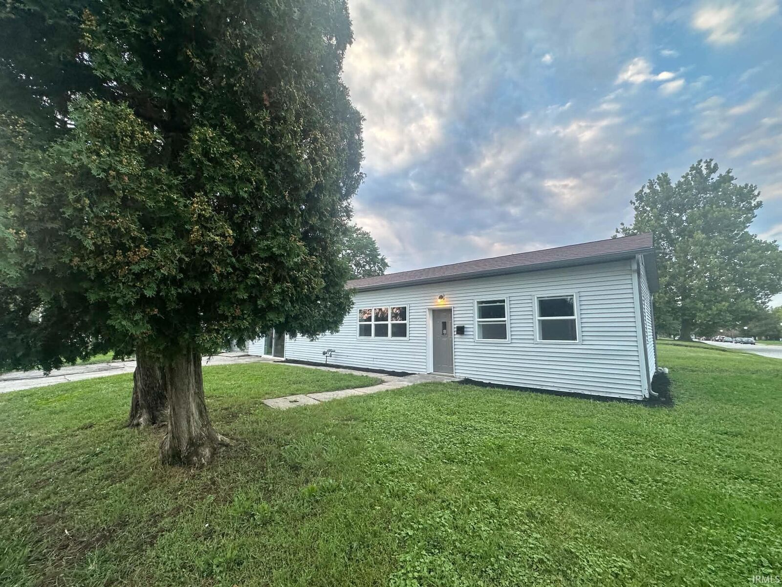 Property Photo: 1806 Fruit Street IN 46750