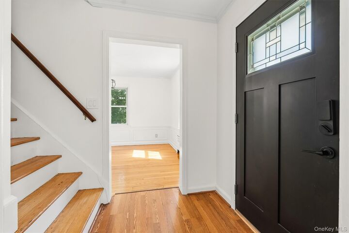 Property Photo:  36 Maryton Road  NY 10603 