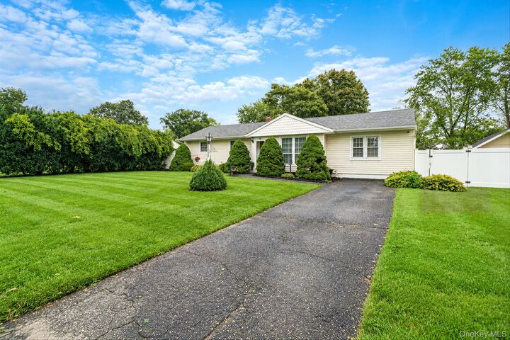 Property Photo:  2909 Connecticut Avenue  NY 11763 