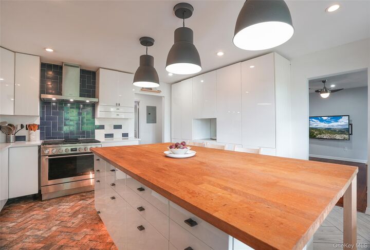 Property Photo: 100 Dowd Street C6 NY 10927