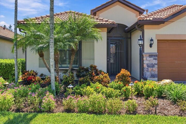 Property Photo:  17116 Seaford Way  FL 34202 