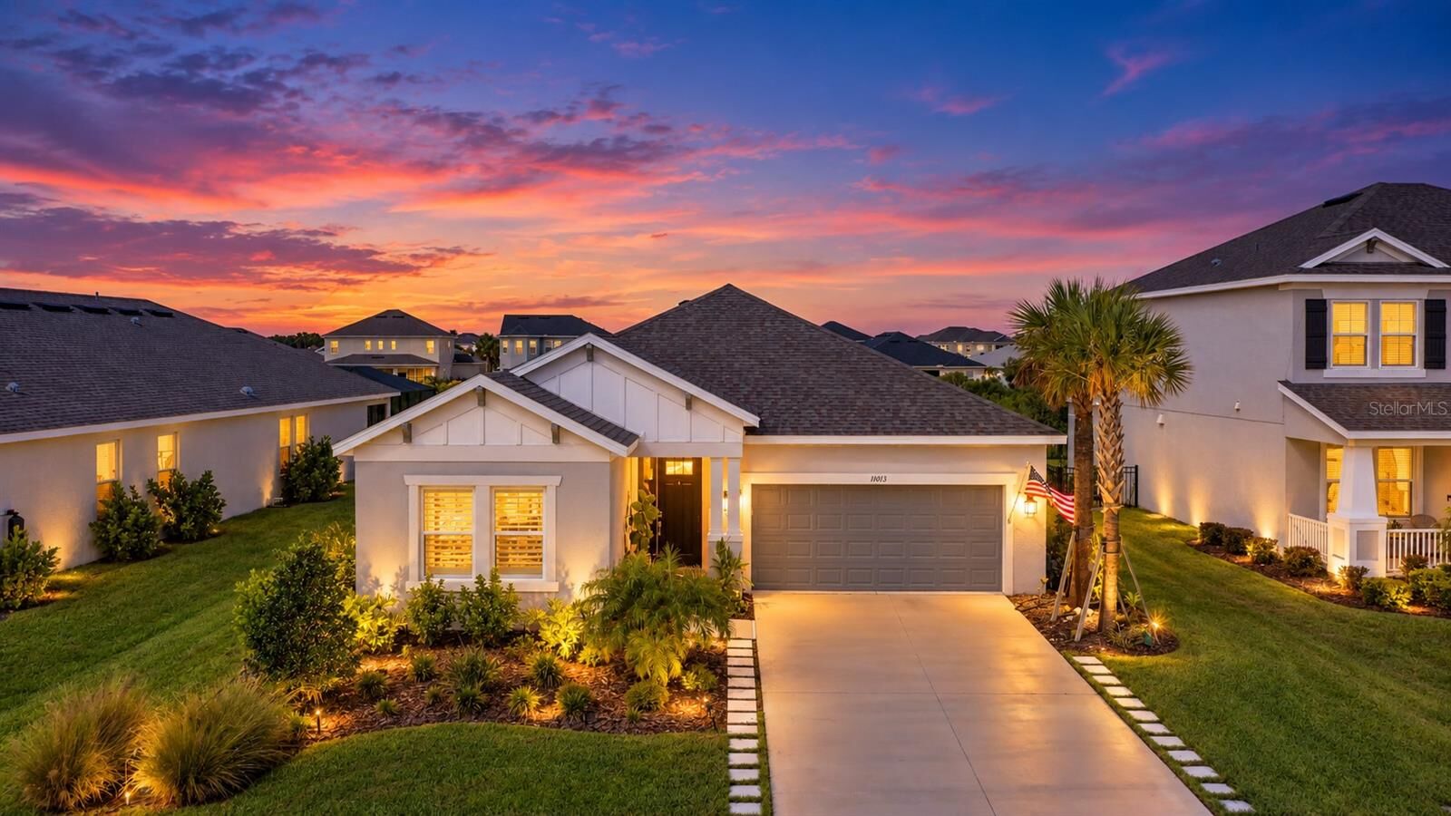 Property Photo:  11013 Fieldstone Drive  FL 34221 