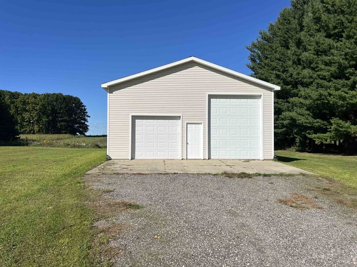 Property Photo:  3068 Riley Road  MI 48624 