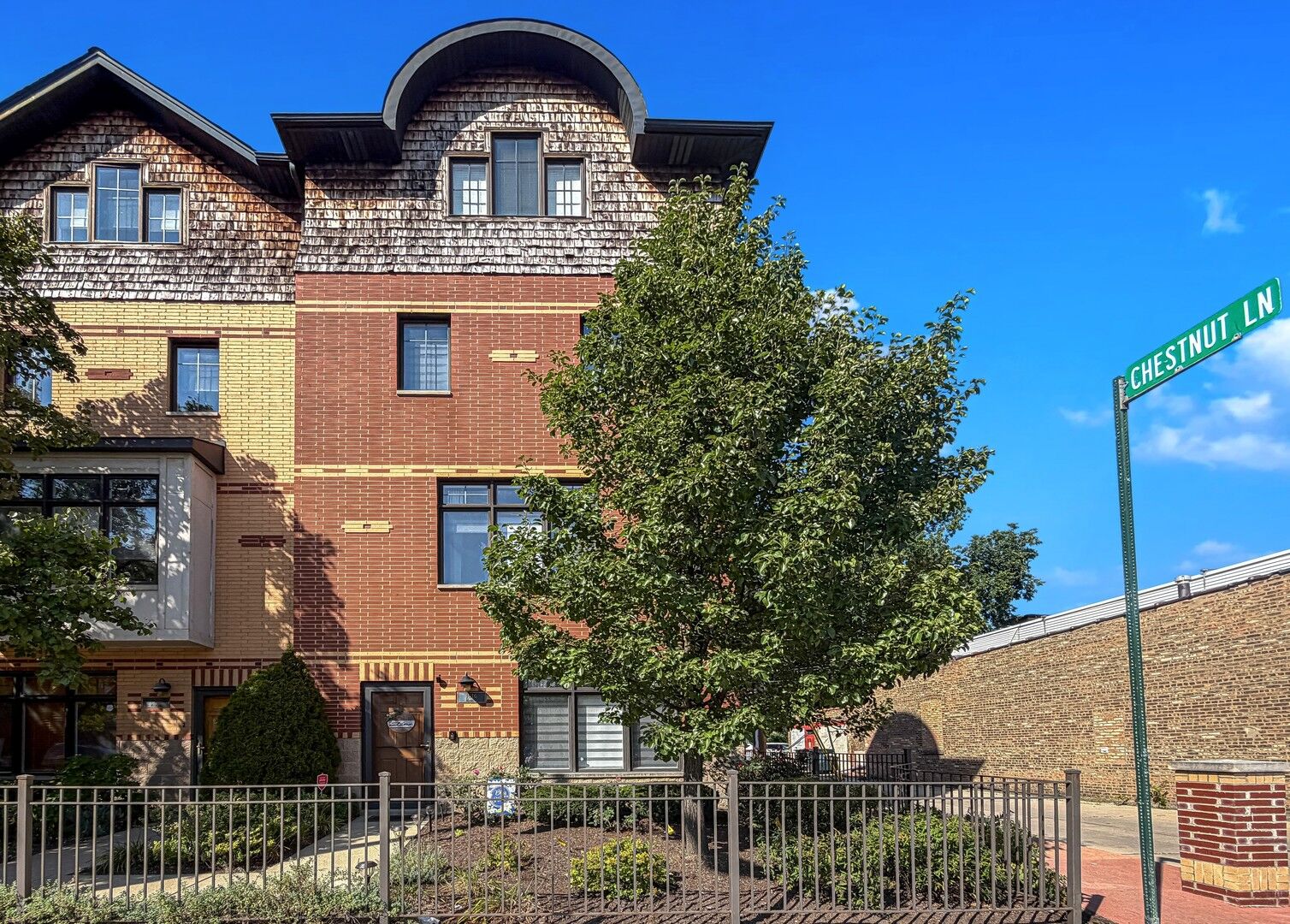 Property Photo:  1016 Madison Street  IL 60302 
