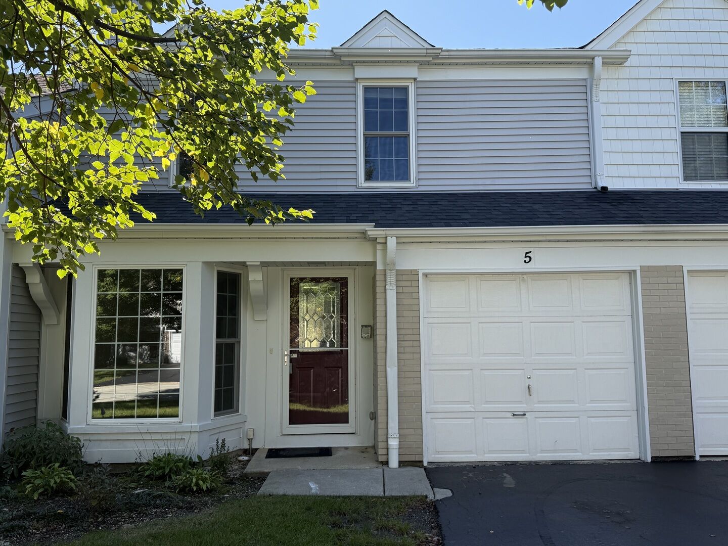 Property Photo:  5 Marion Lane  IL 60107 