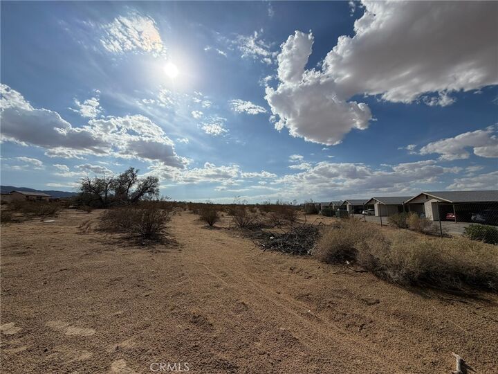 Property Photo: 5266 Adobe CA 92277