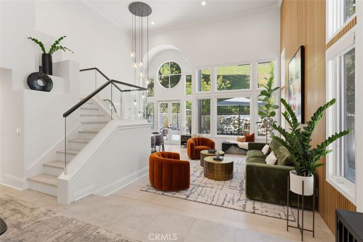 Property Photo:  23262 Park Corniche  CA 91302 
