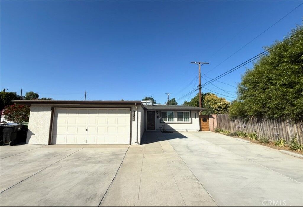Property Photo:  11714 Sproule  CA 91331 
