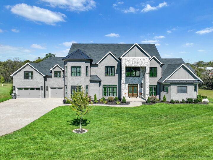 Property Photo:  617 Coles Ferry Rd  TN 37066 