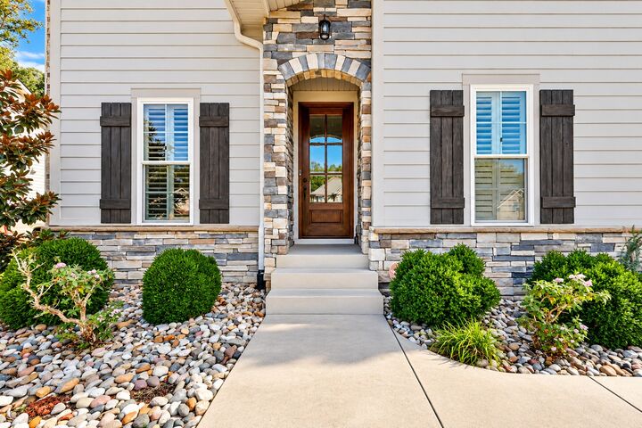 Property Photo:  483 Sheas Way  TN 37043 