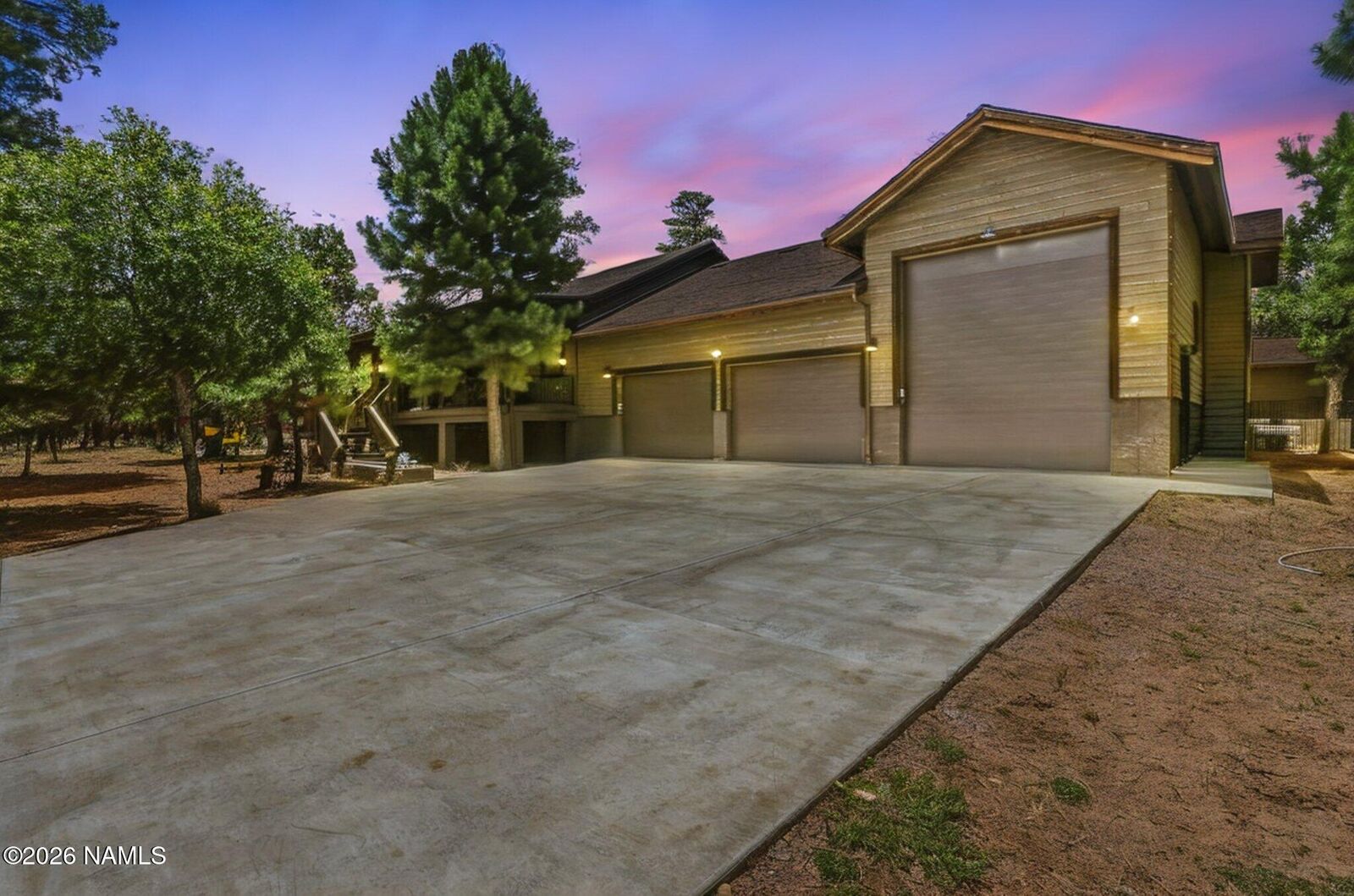 Property Photo:  2486 Deer Path  AZ 86024 