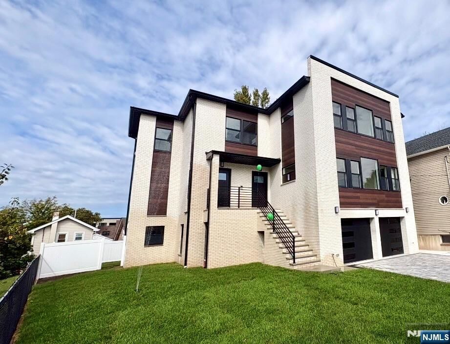 Property Photo:  43 John Street 1  NJ 07032 