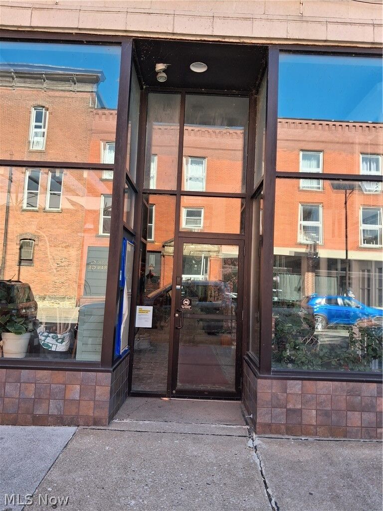 Property Photo:  610 Broadway 5  OH 44052 