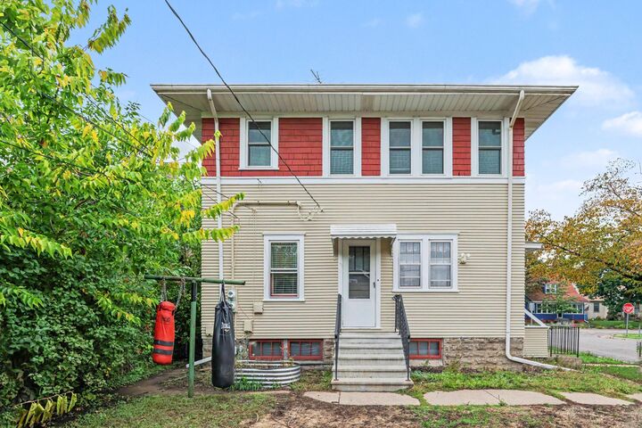 Property Photo:  595 Syndicate Street N  MN 55104 