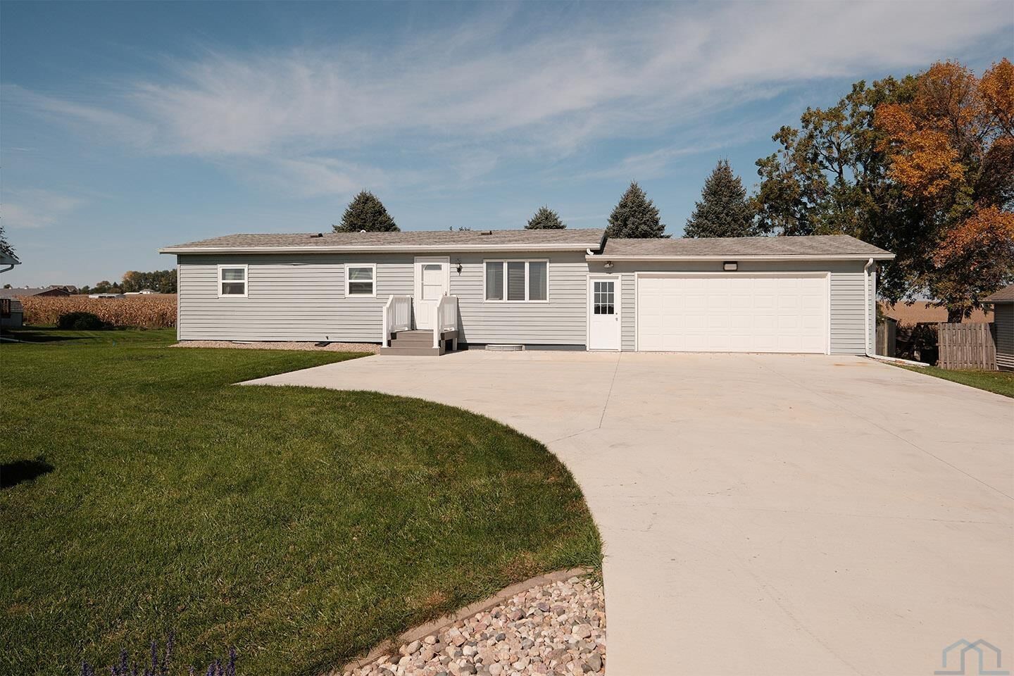 Property Photo:  3128 370th Street  IA 51250 