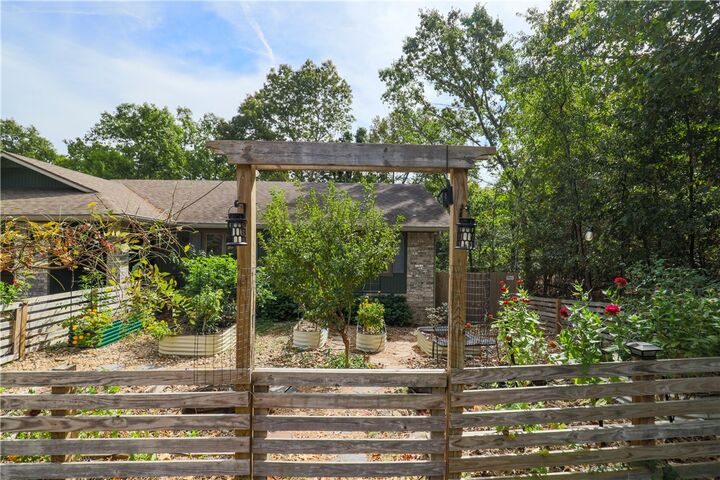Property Photo: 12 Mayfair Drive AR 72715