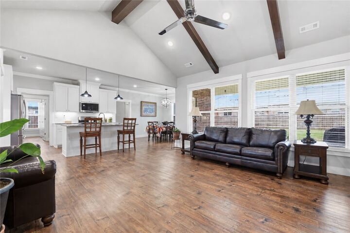 Property Photo: 900 Estes Drive AR 72751