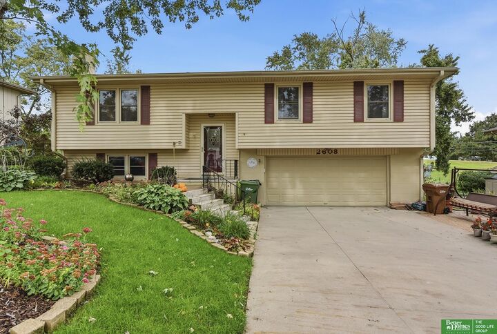 Property Photo:  2608 Gindy Drive  NE 68147 
