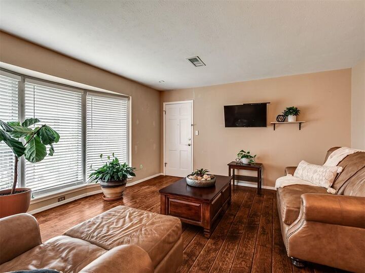 Property Photo:  2527 NW 62nd Street 219  OK 73112 