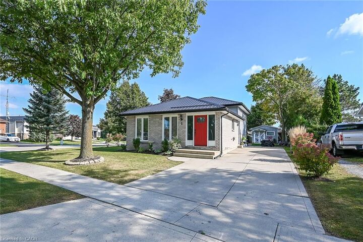 Property Photo:  1 Woodfield Avenue  ON N0A 1S0 