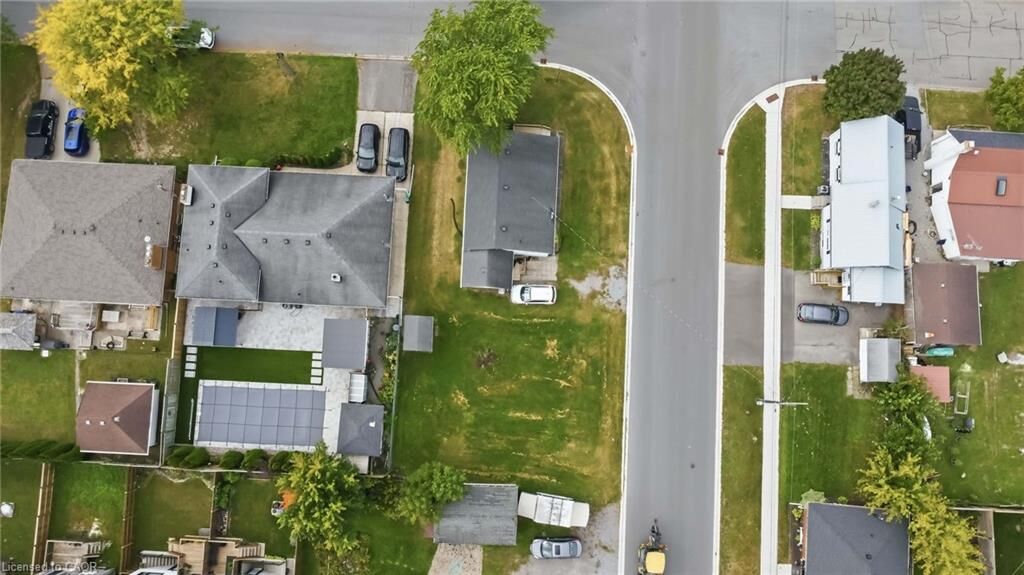 Property Photo: 14 Sauer Avenue ON L3B 5H2