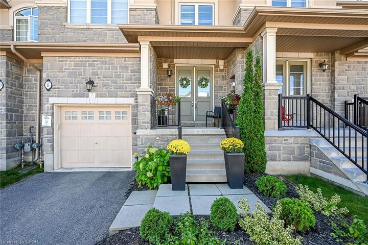 Property Photo:  8 Callon Drive  ON L9K 0J8 