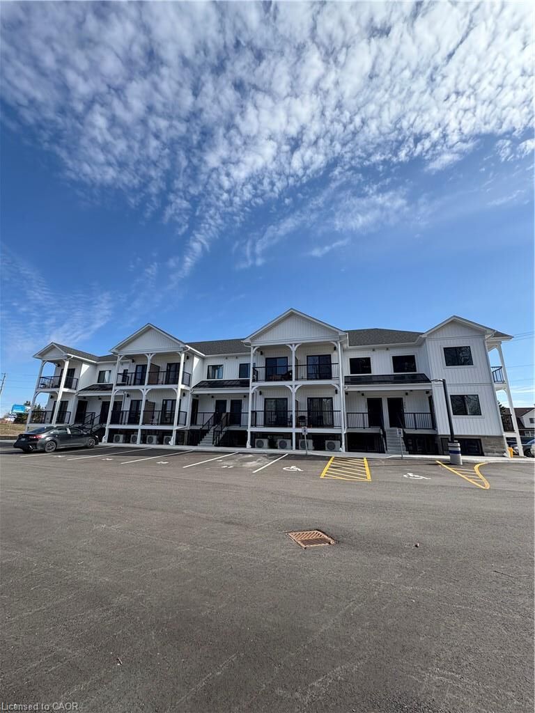 Property Photo:  600 Norfolk Street 301  ON N3Y 0H5 