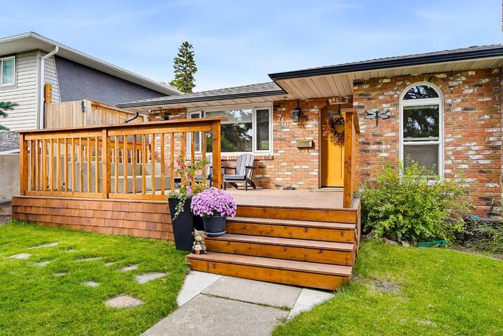 Property Photo:  716 Seymour Avenue SW  AB T2W 0N4 