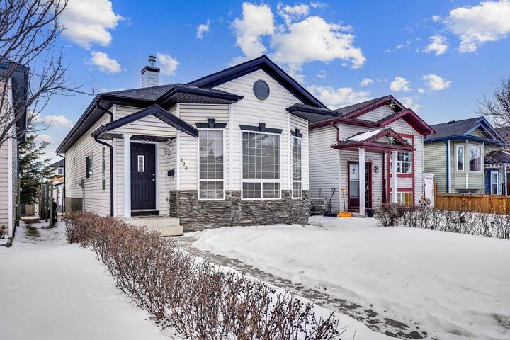 Property Photo:  193 Martindale Drive NE  AB T3J 3X9 