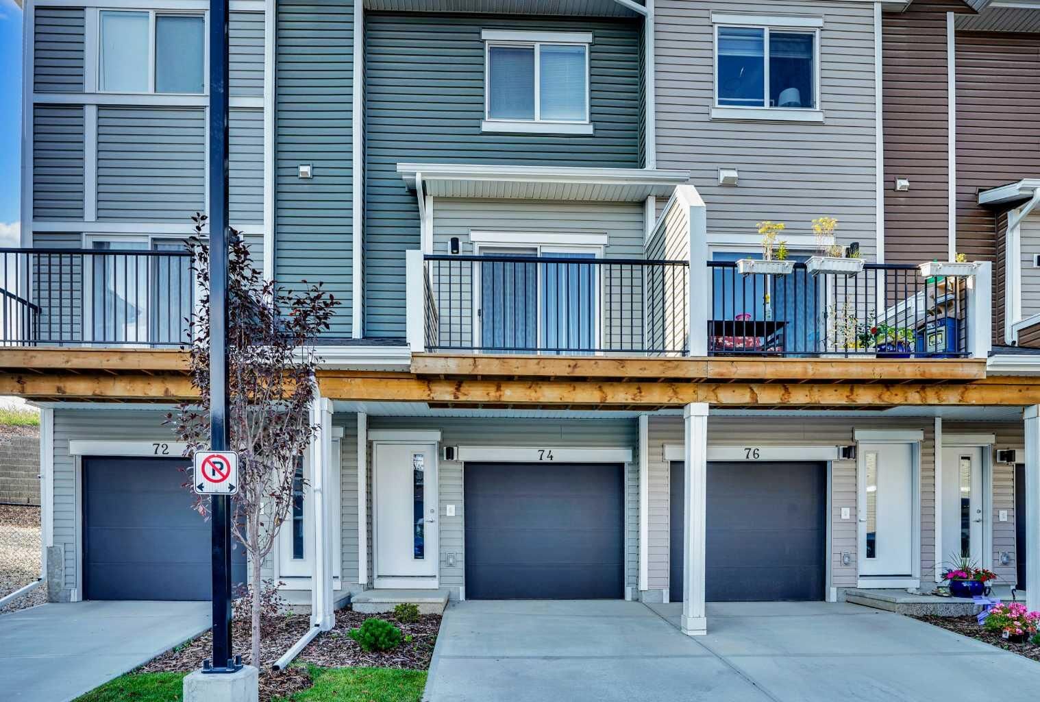 Property Photo:  74 Tuscany Summit Square NW  AB T3L 0G1 