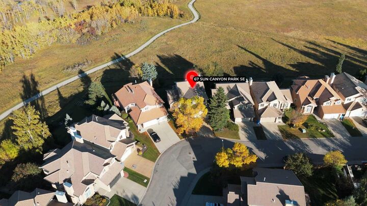 Property Photo:  67 Suncanyon Park SE  AB T2X 2Z3 