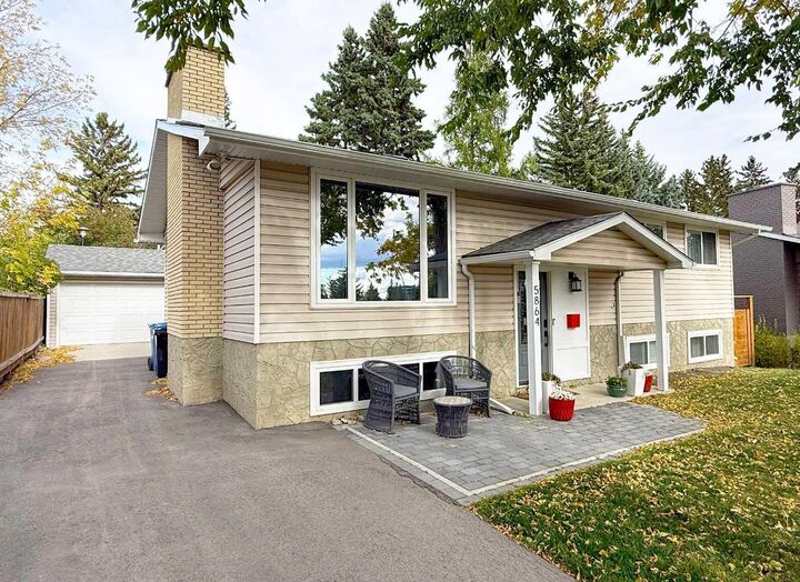 Property Photo: 5864 Dalford Hill NW AB T3A 1L6