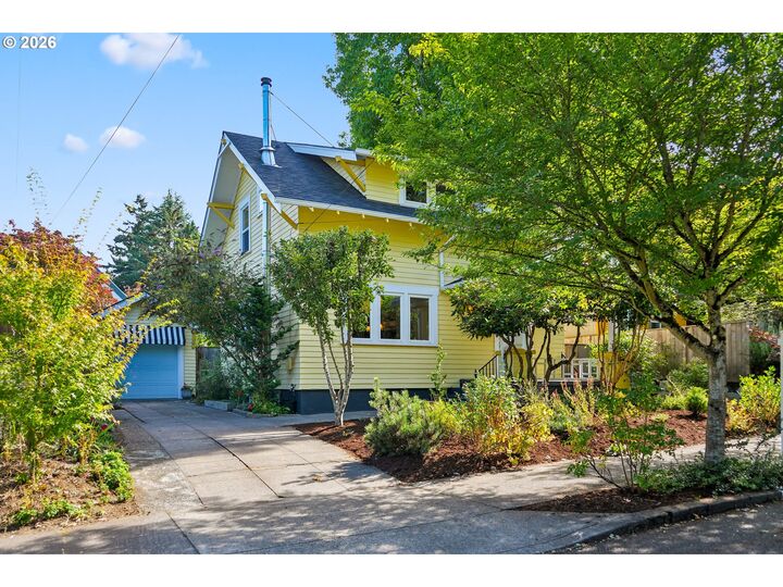 Property Photo: 516 SE 54th Ave OR 97215