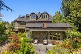 Property Photo: 3333 43rd Avenue NE WA 98105