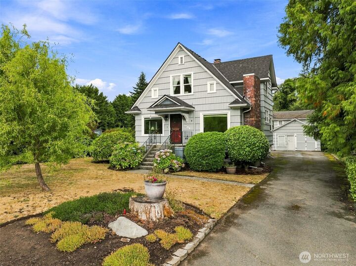 Property Photo: 16414 6th Avenue SW WA 98166
