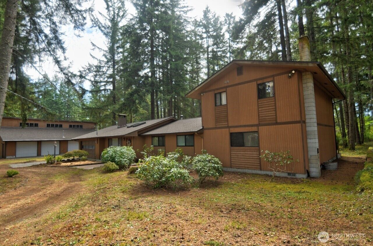 Property Photo: 11125 Charm Road SE WA 98576